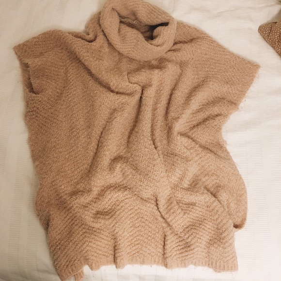 Oversized Sweater - Picture 2 of 4